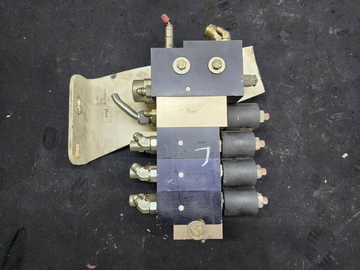 HYDRA-FORCE Hydraulic Control Valve Manifold Assembly 10655615-001, 24VDC