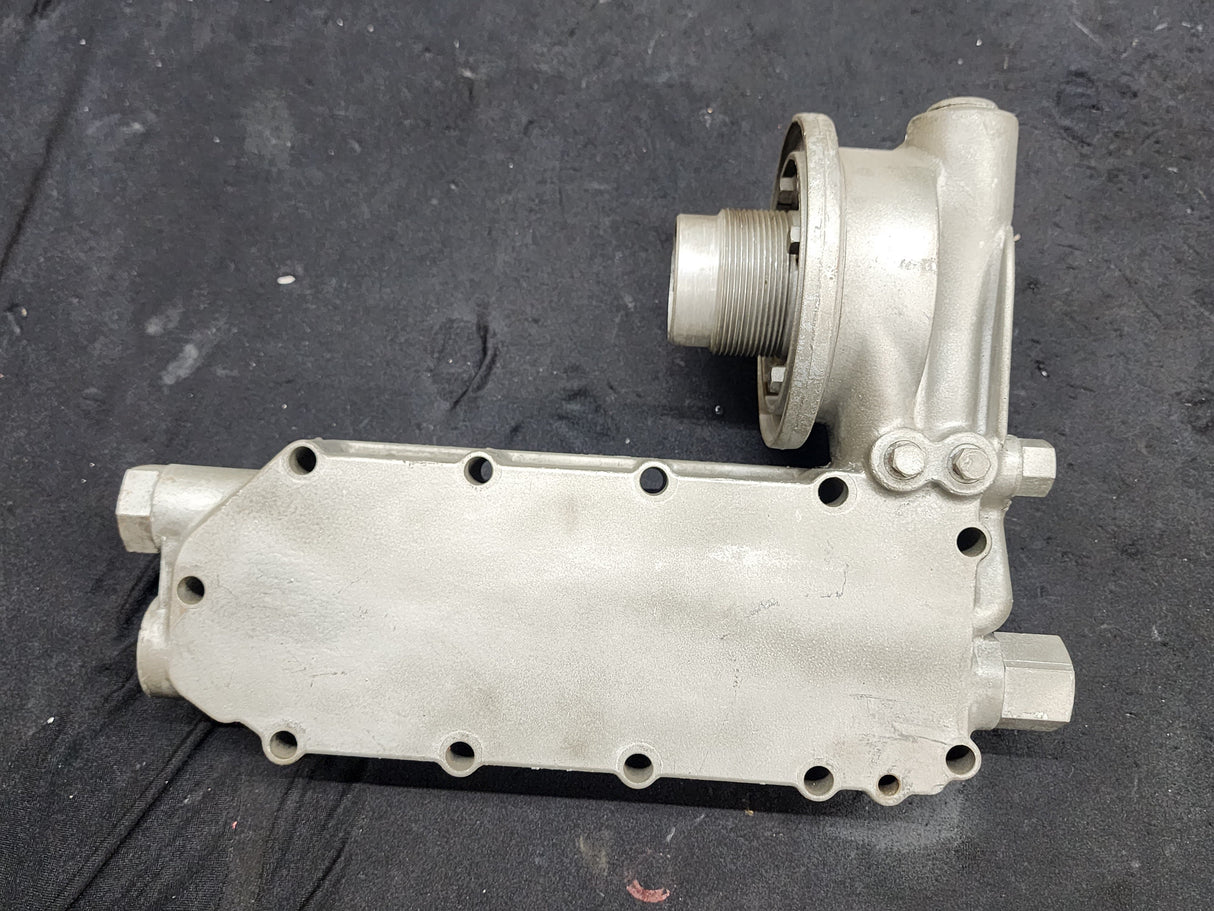 Cummins ISC C8.3 Diesel Engine Oil Filter Base 3922882 For Sale