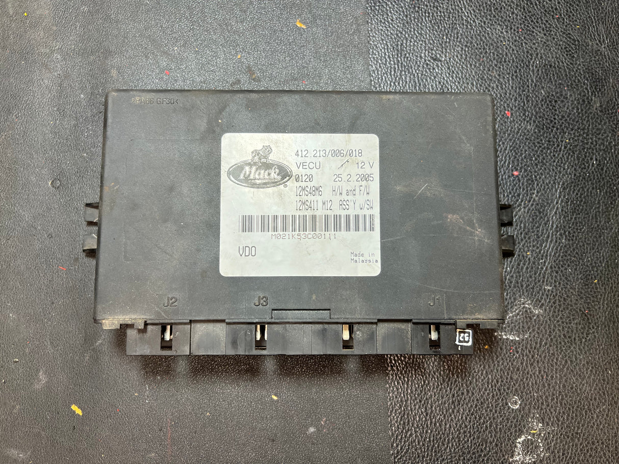 Mack CV713 Cab Control Module (VECU) Part # 12MS48M6 For Sale, 4 Plugs, 12 Volts