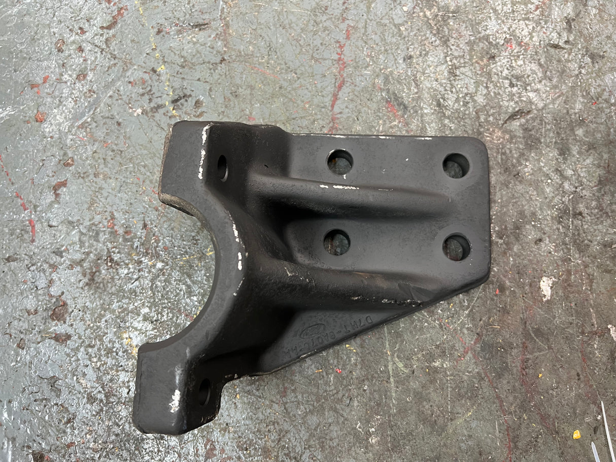 Ford Driver’s / Left Side Rear Engine Mount Part # D7HT-6A070-AA For Sale
