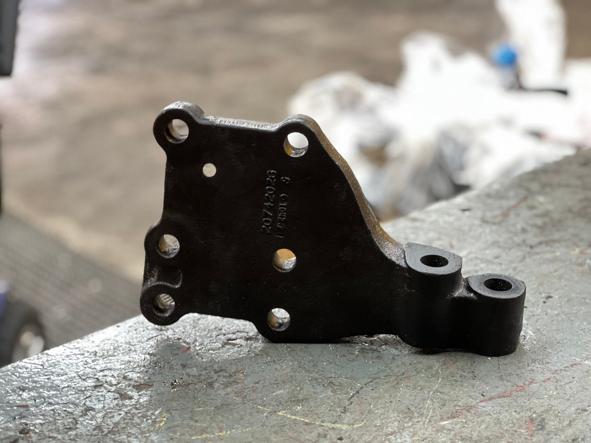 Volvo Diesel Engine Rear Driver’s / Left Side Mount Part # 20742026 For Sale