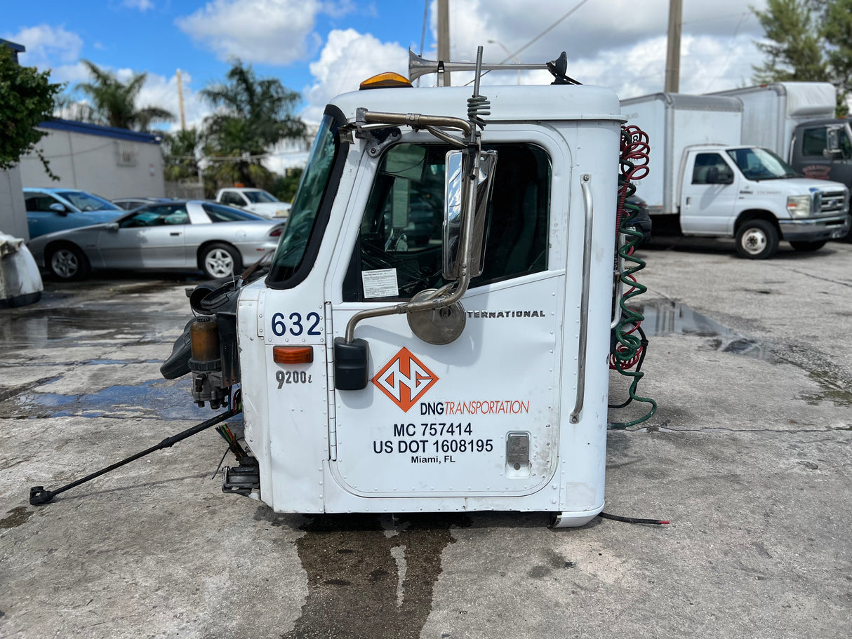 2005 International 9200i CAB Shell
