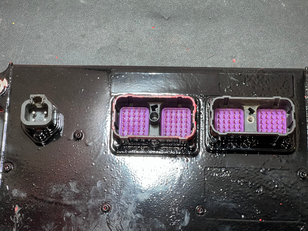 2009 Cummins ISM 320V Engine Control Module (ECM) CM876 Part # 4963807 For Sale