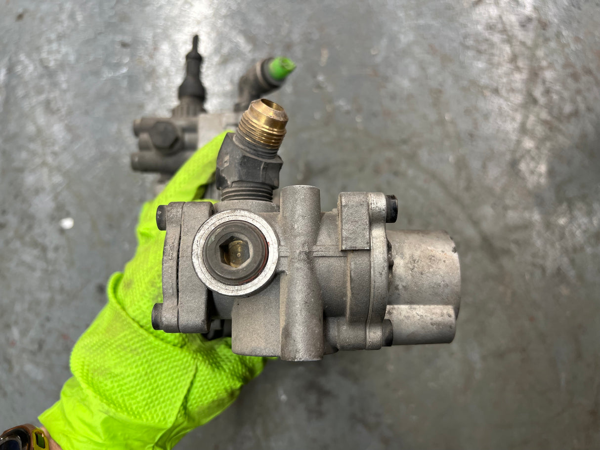 WABCO ABS Axle Modulator Valve Part # 472 500 222 0 For Sale,