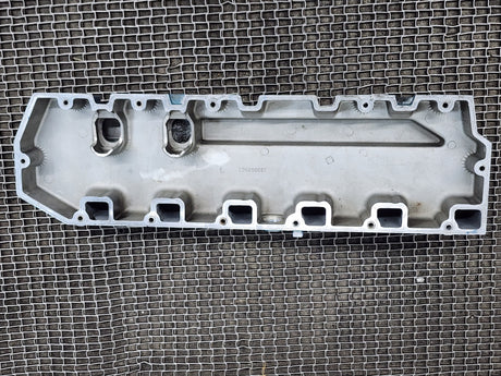 OEM International DT466E Valve Cover 1830625C1 For Sale
