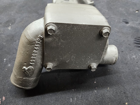 Mack E7 Water Manifold 107GC550AM For Sale