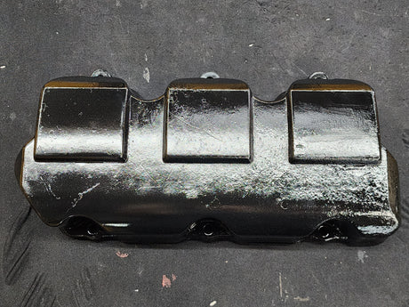 2001 OEM Mack ETEC E7-300 4MR2780 Diesel Engine Valve Cover 337GB537 For Sale