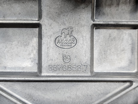 2001 OEM Mack ETEC E7-300 4MR2780 Diesel Engine Valve Cover 337GB537 For Sale