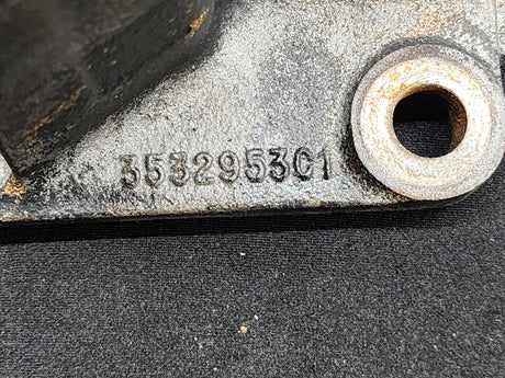 OEM International DT466E Engine Mount 3532953C1 For Sale