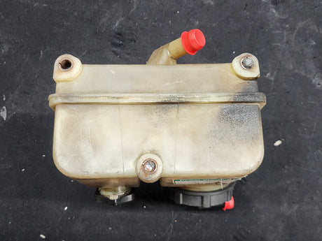 Freightliner Cascadia Power Steering Reservoir Tank A14-14796-001