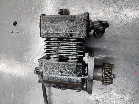 CAT Bendix TU-FLO 550 Air Compressor 107003