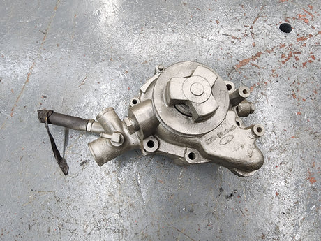 1987-1990 Ford Diesel Water Pump E7HN-8508-AA For Sale