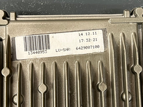 Mercedes Engine Control Module (ECM) OEM Part # A 642 900 71 00, Bosch Part # 0 281 016 633