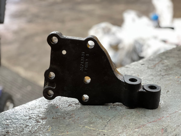 Volvo Diesel Engine Rear Driver’s / Left Side Mount Part # 20742026 For Sale
