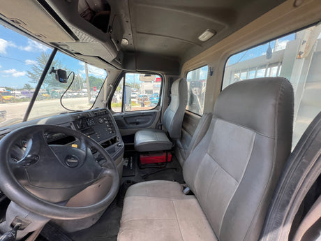 2012 Freightliner Cascadia 125 Cab & Chassis Truck  GLIDER KIT (NO ENGINE NO TRANSMISSION)