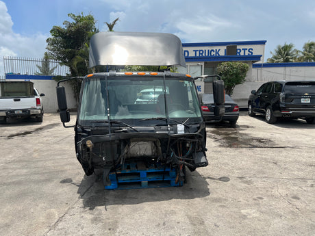 2005 International 8600 SBA-SET BACK-AXLE Cab For Sale