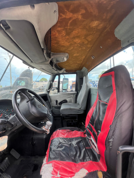 2005 International 8600 SBA-SET BACK-AXLE Cab For Sale