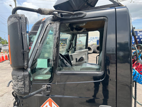 2005 International 8600 SBA-SET BACK-AXLE Cab For Sale