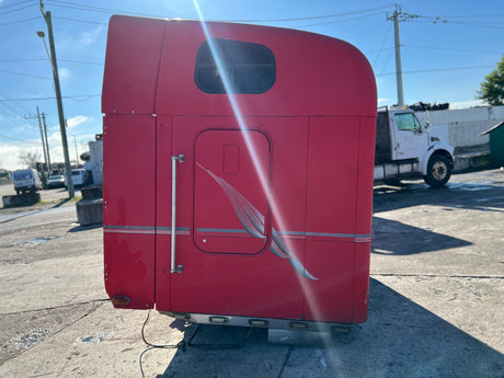 1999 FREIGHTLINER CLASSIC XL LONG CONVENTIONAL CAB SLEEPER