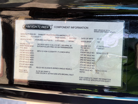 2014 Freightliner Cascadia 113 CAB Shell