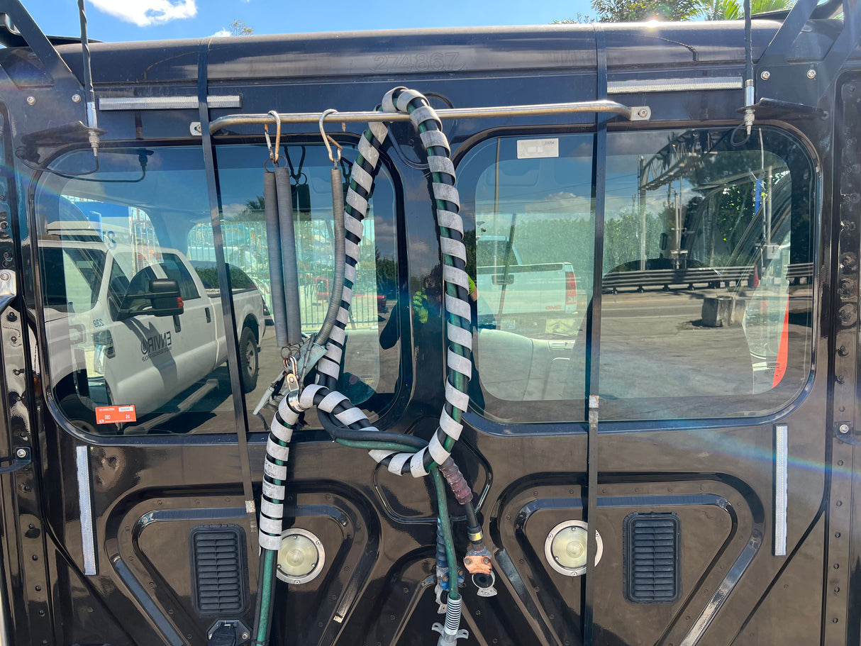 2014 Freightliner Cascadia 113 CAB Shell