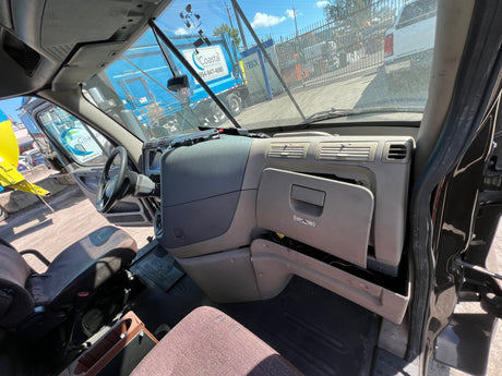 2014 Freightliner Cascadia 113 CAB Shell