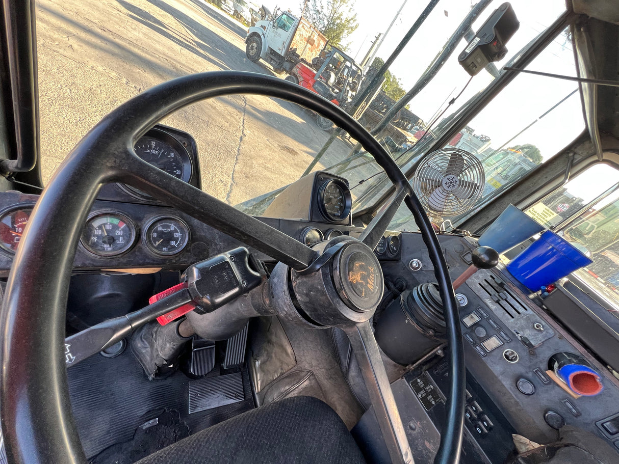 1999 Mack MR690S Forward Low CAB Shell