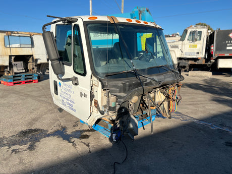 2004 International 8600 CAB For Sale
