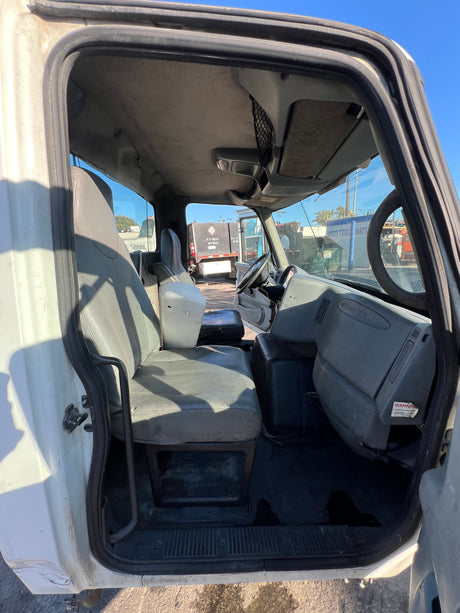 2004 International 8600 CAB For Sale