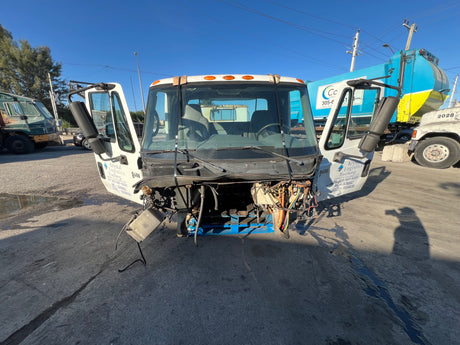 2004 International 8600 CAB For Sale