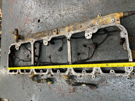OEM Caterpillar C15 Valve Cover Spacer / Rocker Arm Housing 304-3313