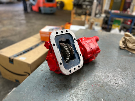 Muncie Power Take Off (PTO) TG Series w/ Hydraulic Pump