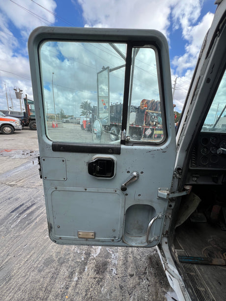 1995 Mack CH613 Conventional CAB Shell For Sale