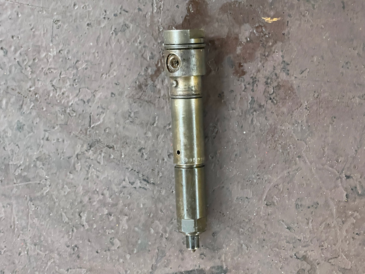 Mack E7 Fuel Injector Bosch Part # 0432193671 / 0432193672