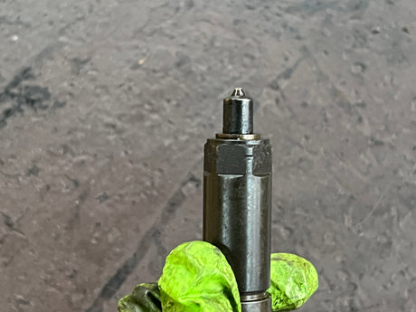 Mack E7 Fuel Injector Bosch Part # 0432193671 / 0432193672