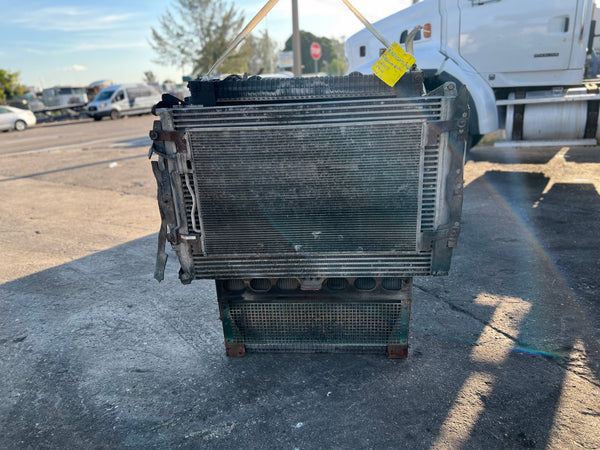2005 Freightliner Columbia 120 Cooling Assembly