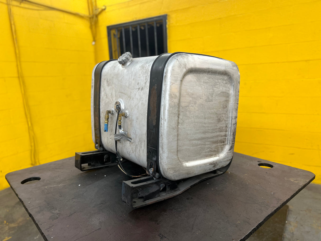 Mack D-Shape Aluminum Fuel Tank Dimensions: 34" L x 23" W x 25" H For Sale