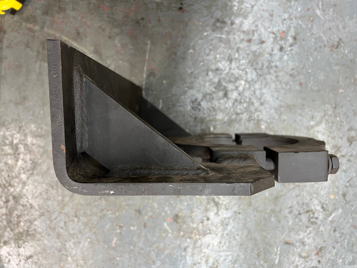 Caterpillar 3306 Rear Engine Mount Bracket For Sale, Trunnion Perch-Style